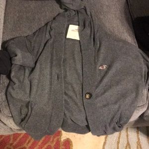 Gray hollister pull over